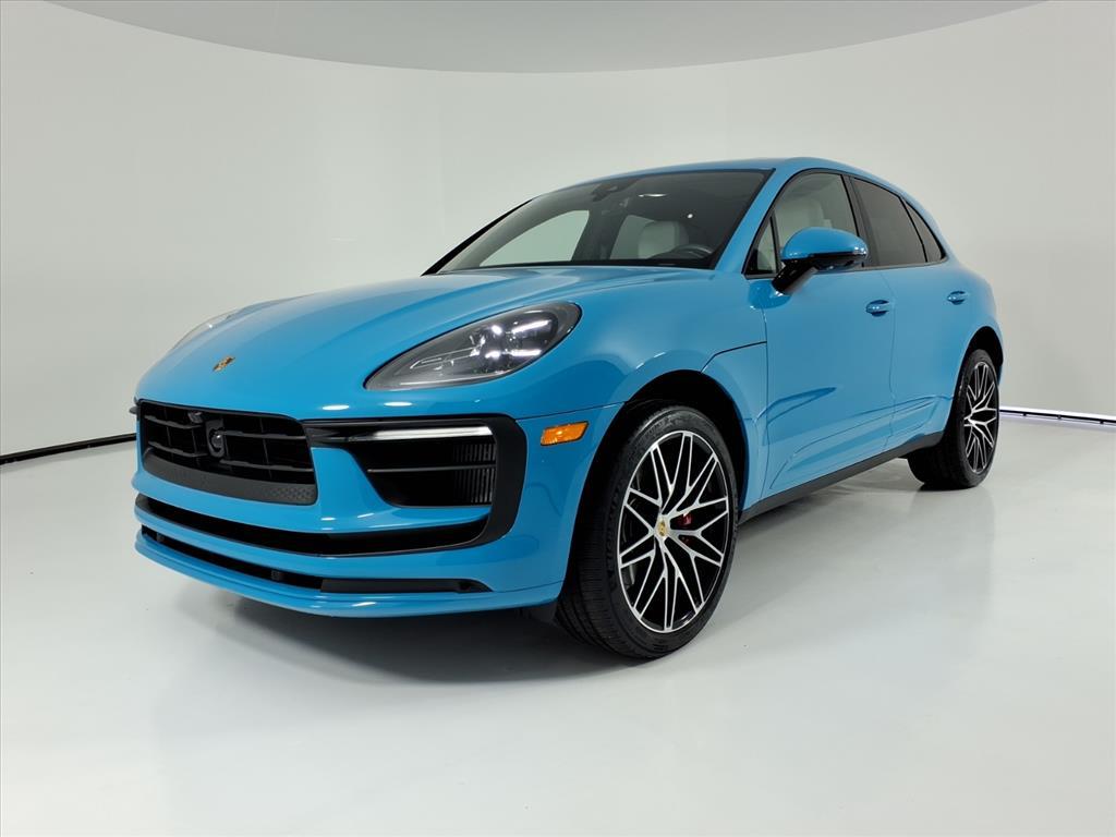 2022 Porsche Macan S's photo