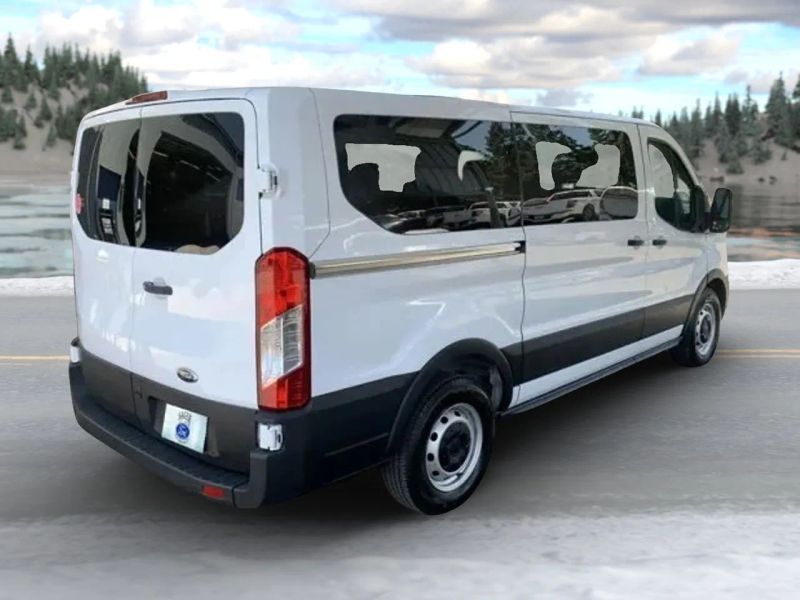 2020 Ford Transit Passenger XL Van photo 4