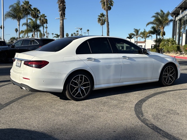 2022 Mercedes Benz E 350 photo 3