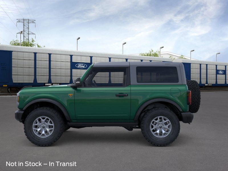 2025 Ford Bronco Badlands photo 3