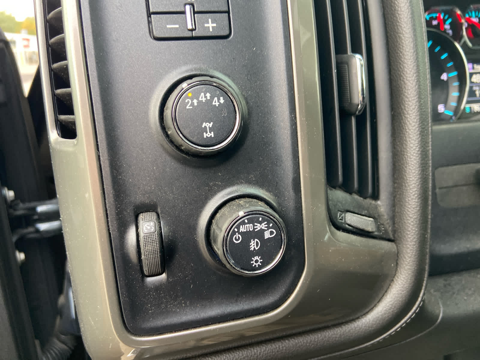 2019 Chevrolet Silverado 2500HD High Country photo 19