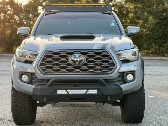 2021 Toyota Tacoma TRD Off-Road photo 3