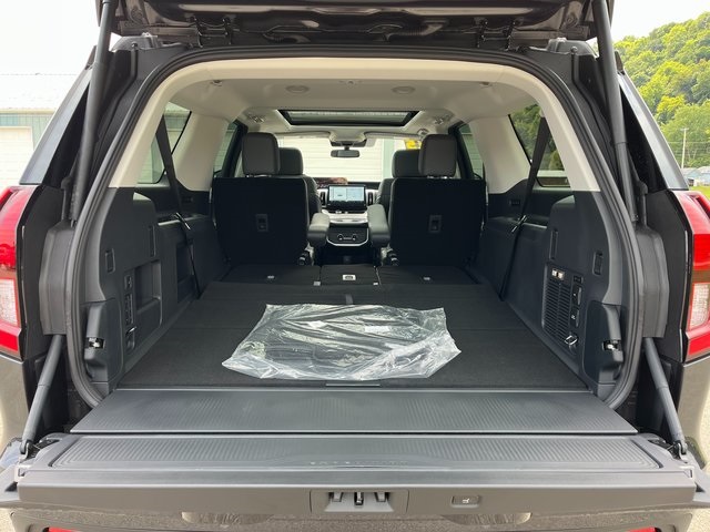 2025 Ford Expedition MAX photo 17