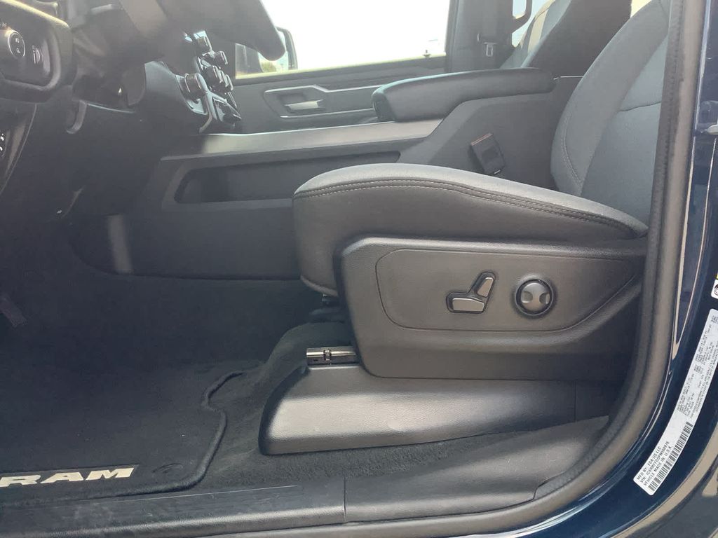 2023 Ram 1500 Big Horn Lone Star photo 25