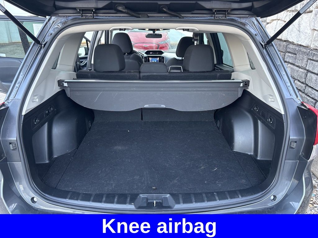 2022 Subaru Forester Premium photo 27