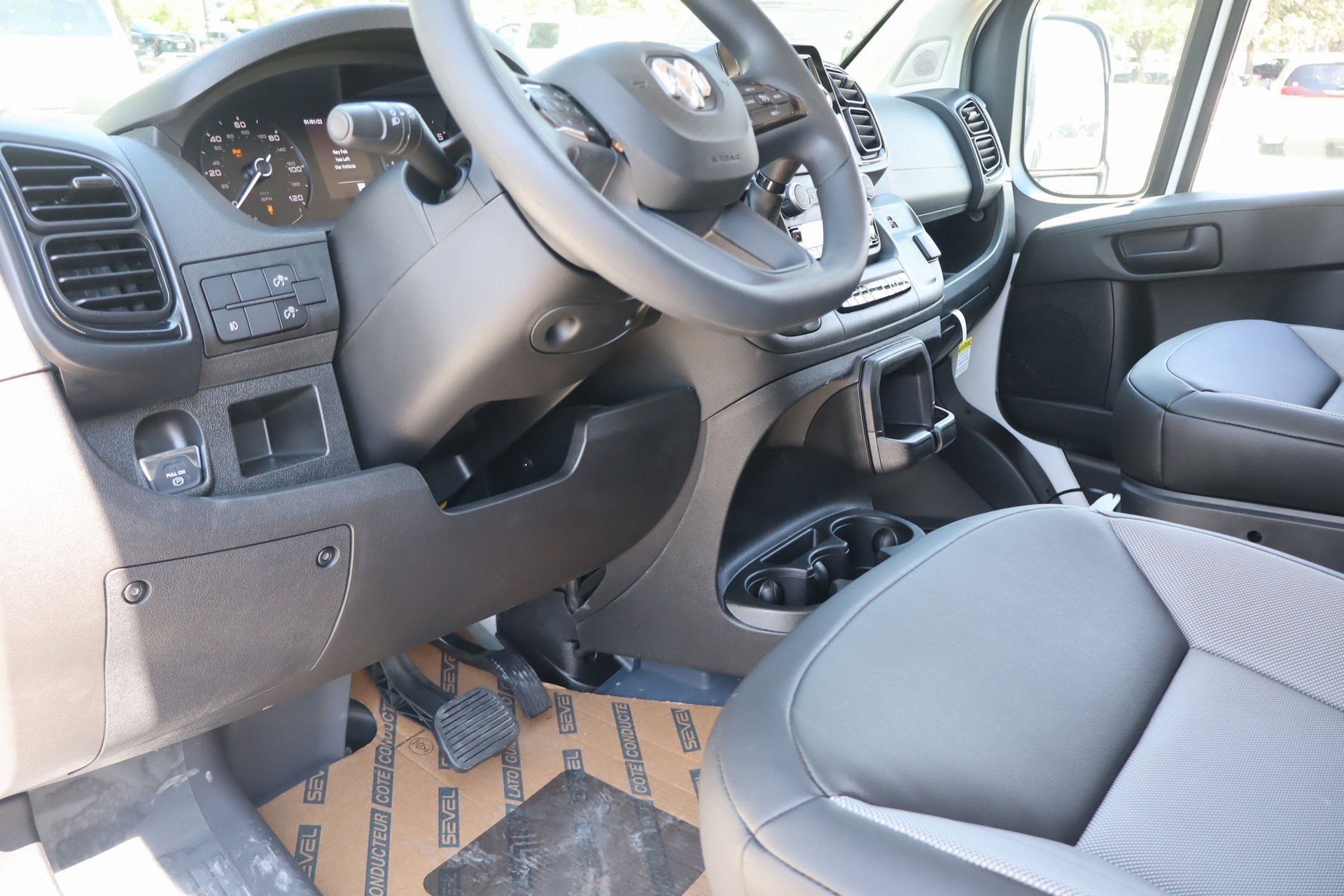2026 Ram ProMaster 1500 photo 16