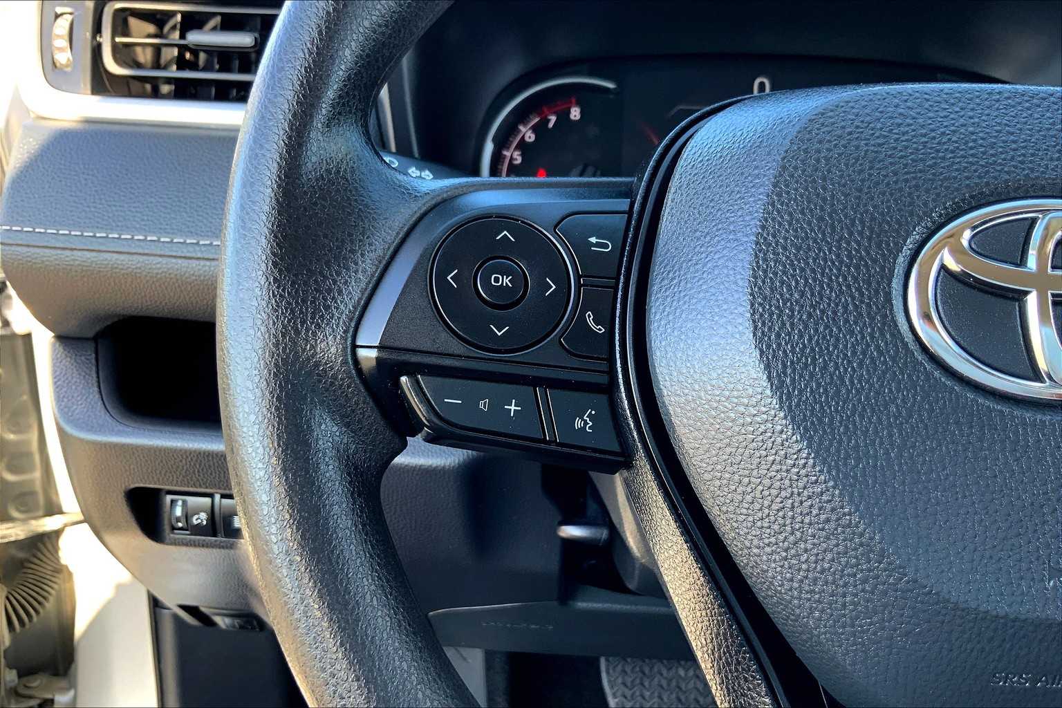 2024 Toyota RAV4 LE photo 19