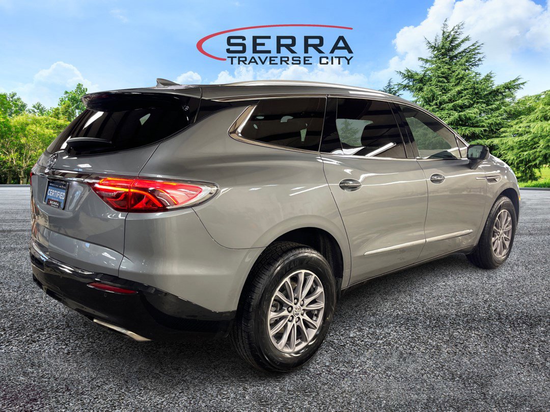 2023 Buick Enclave Essence photo 2