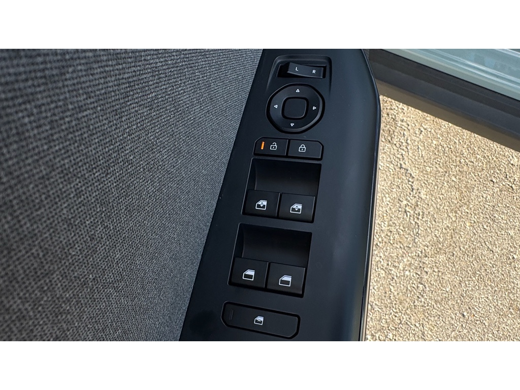 2025 Kia K4 EX photo 21