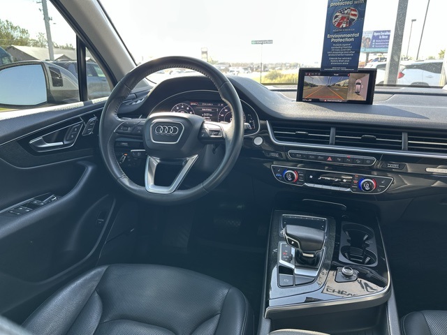 2019 Audi Q7 55 Prestige photo 13