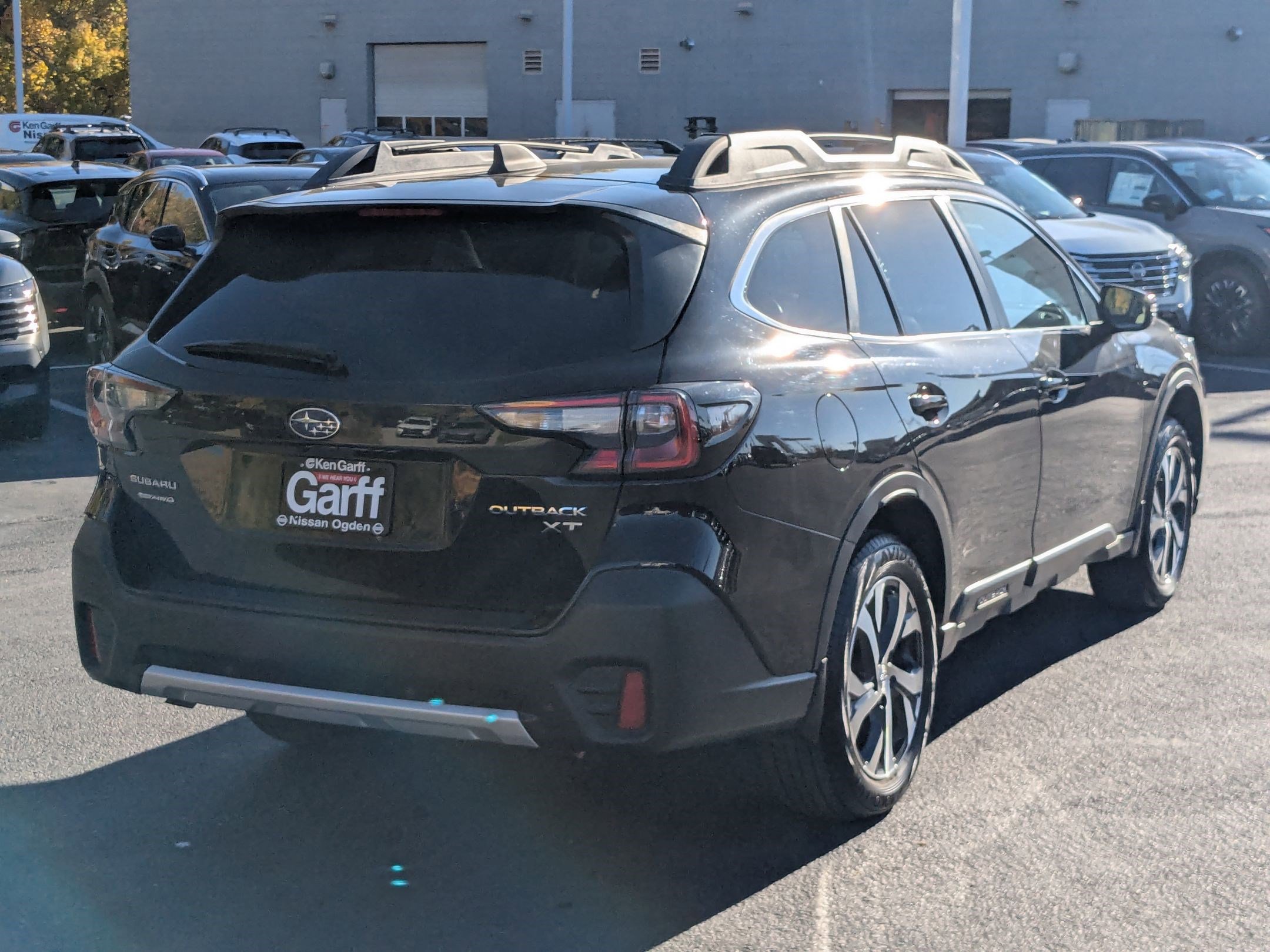 2022 Subaru Outback Limited XT photo 2