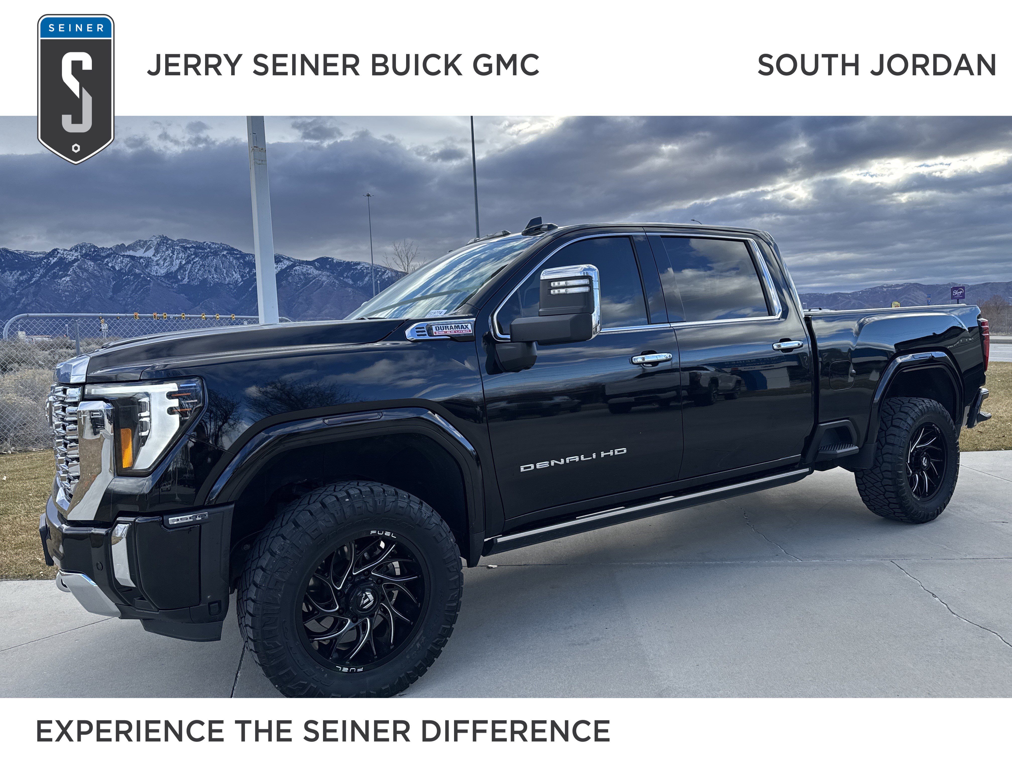 2024 GMC Sierra 3500HD Denali's photo