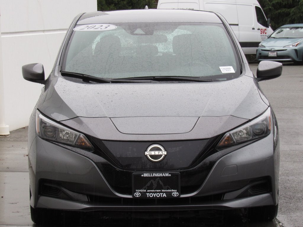 2023 Nissan Leaf S photo 3