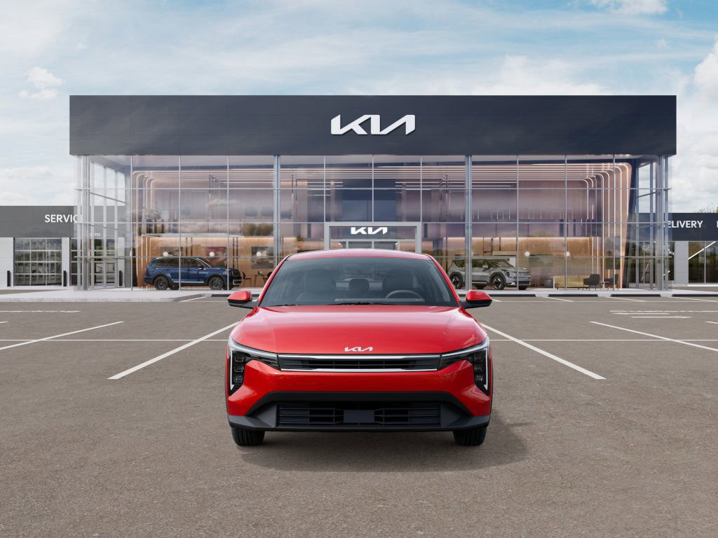 2025 Kia K4 LXS photo 3