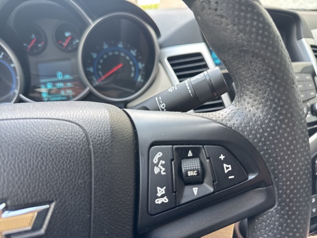 2012 Chevrolet Cruze LS photo 13