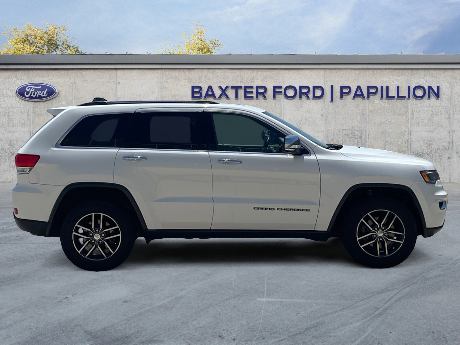 2017 Jeep Grand Cherokee Limited photo 5