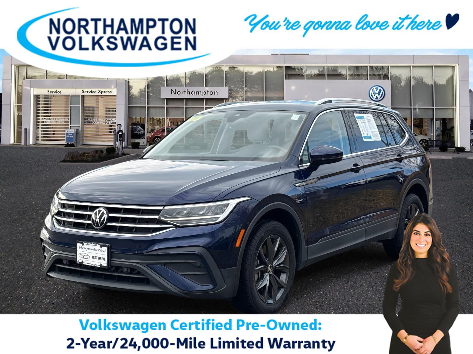 2022 Volkswagen Tiguan SE's photo