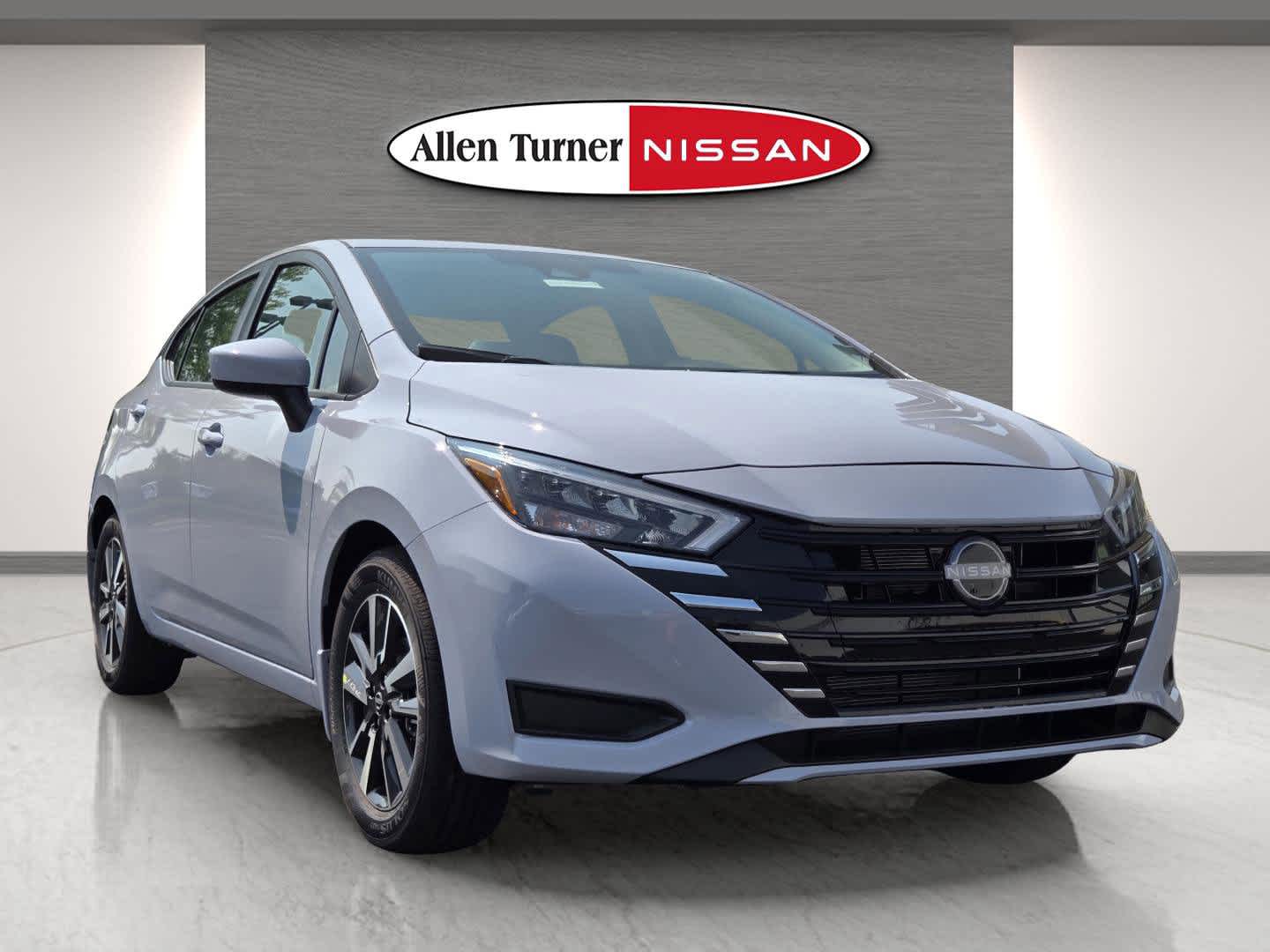 2025 Nissan Versa SV photo 2