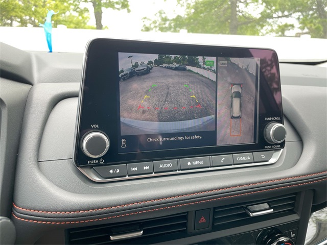 2025 Nissan Rogue SV photo 17