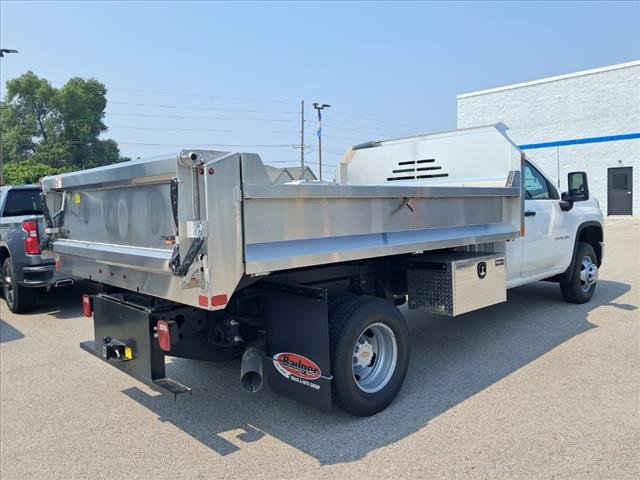 2025 Chevrolet Silverado 3500HD Work Truck photo 5