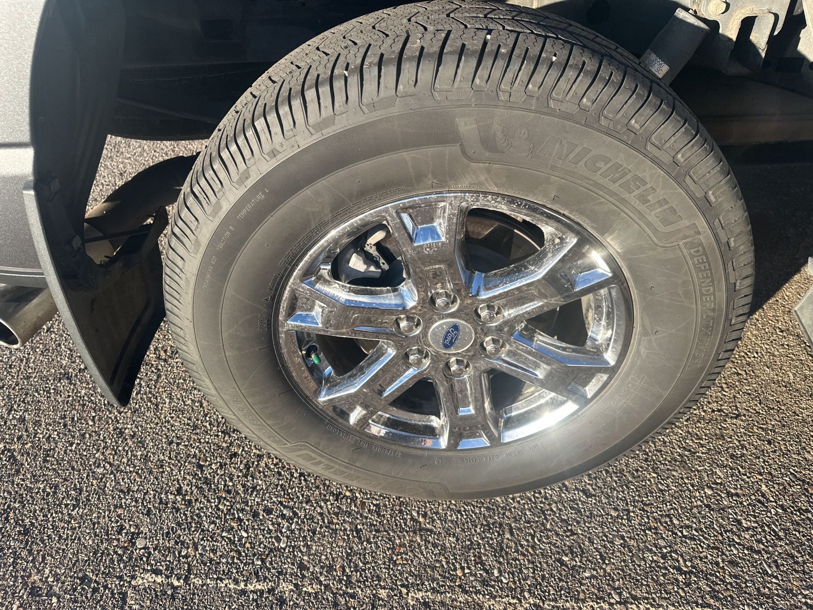 2022 Ford F-150 Lariat photo 4