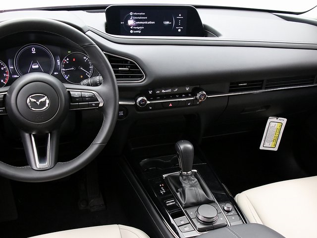 2024 Mazda CX-30 2.5 S Preferred photo 14