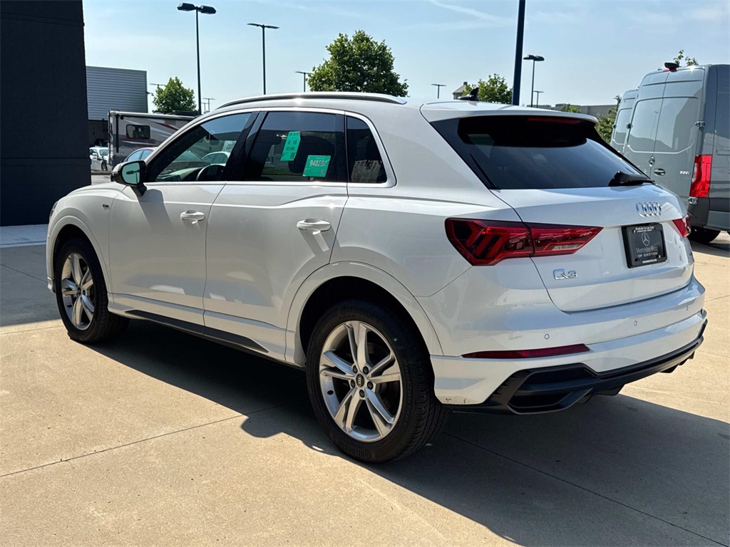 2022 Audi Q3 S line Premium Plus photo 7