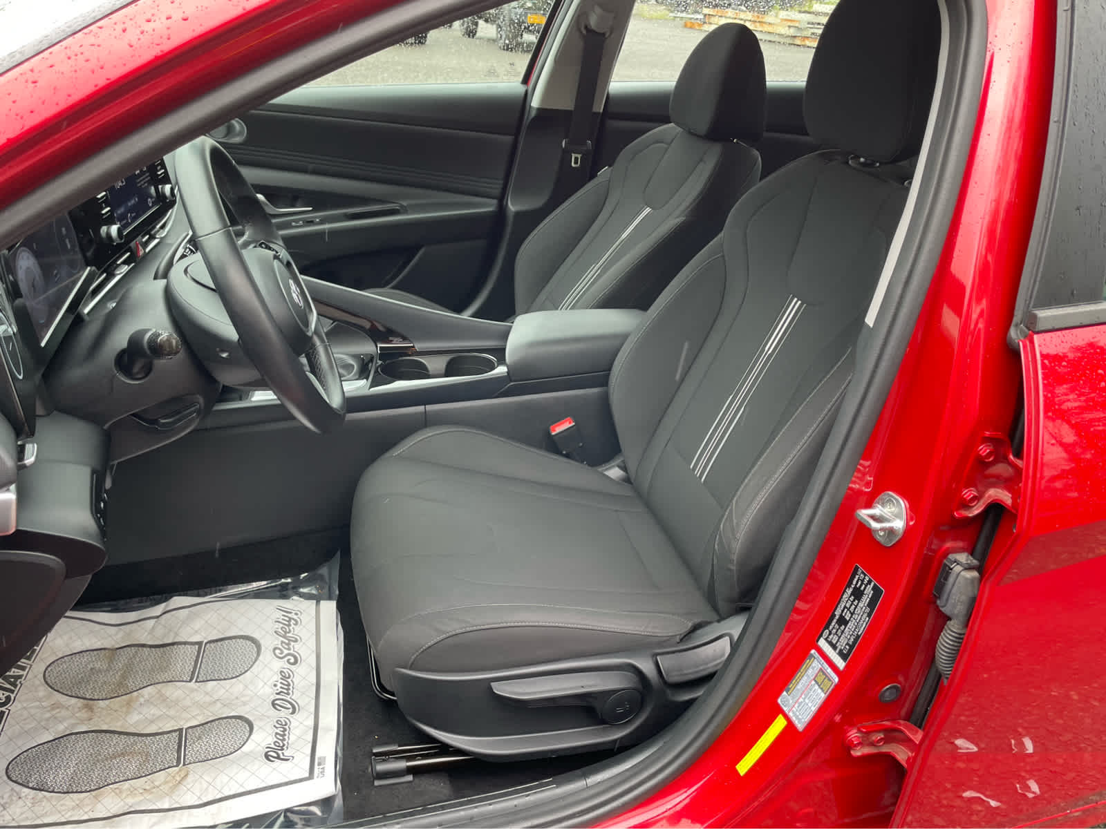 2022 Hyundai Elantra SEL Convenience photo 11
