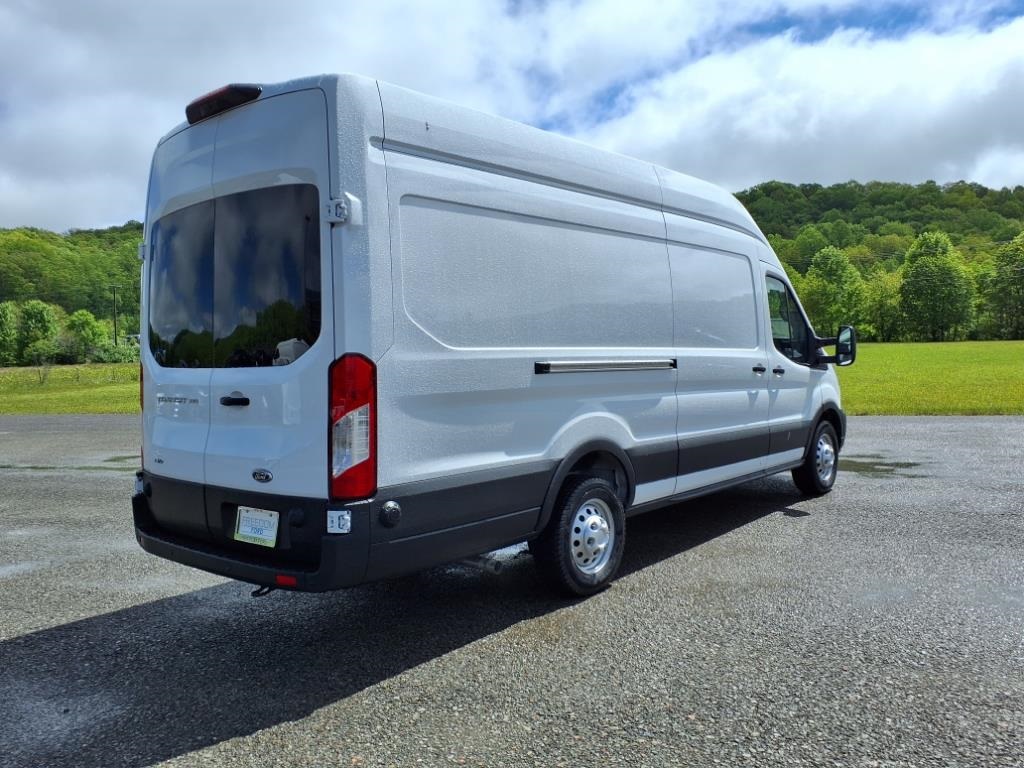 2025 Ford Transit Cargo Van photo 4