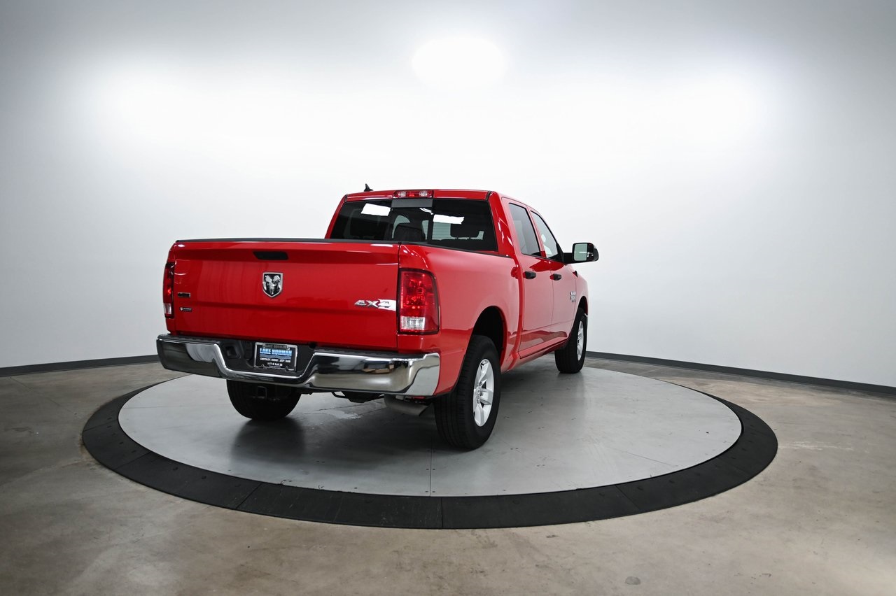 2023 Ram 1500 Classic SLT photo 4