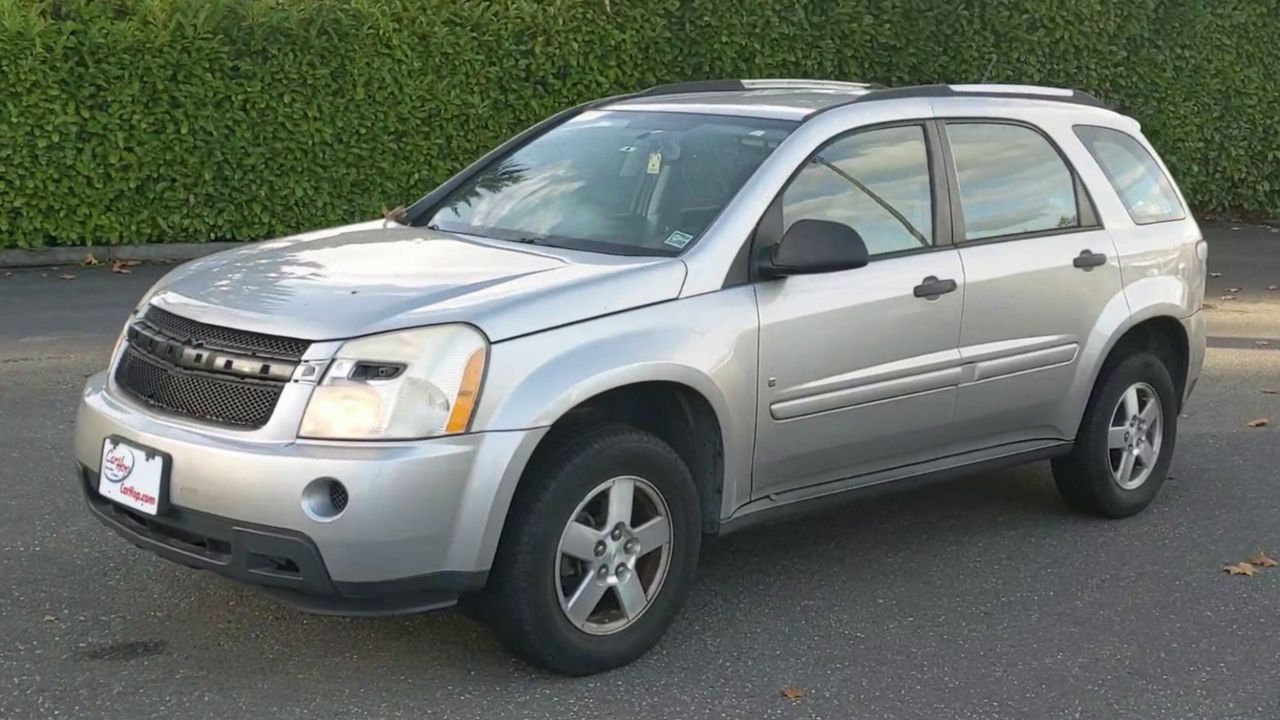 2008 Chevrolet Equinox photo 2