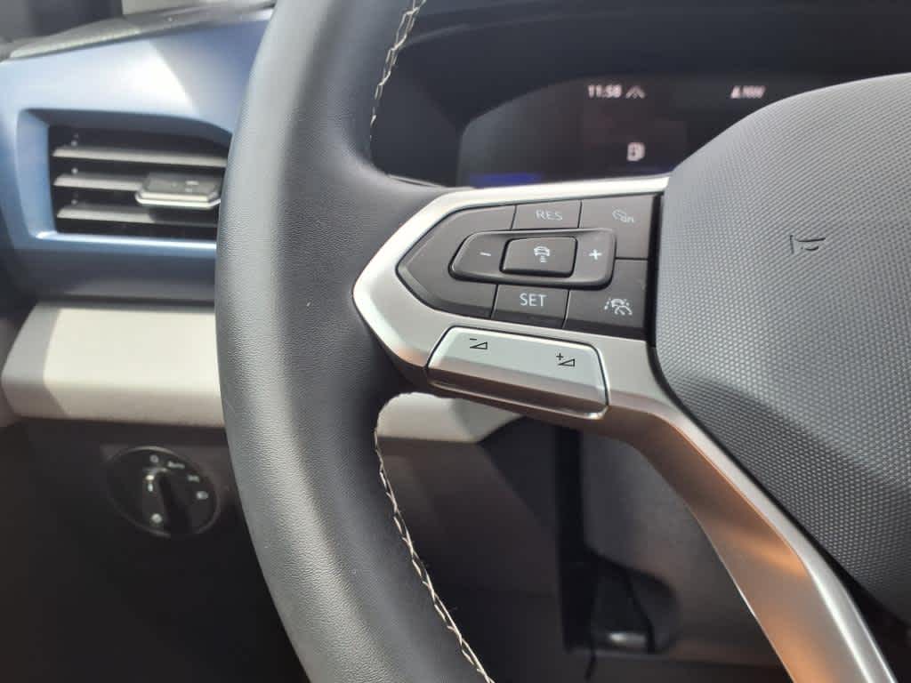 2023 Volkswagen Taos SE photo 20