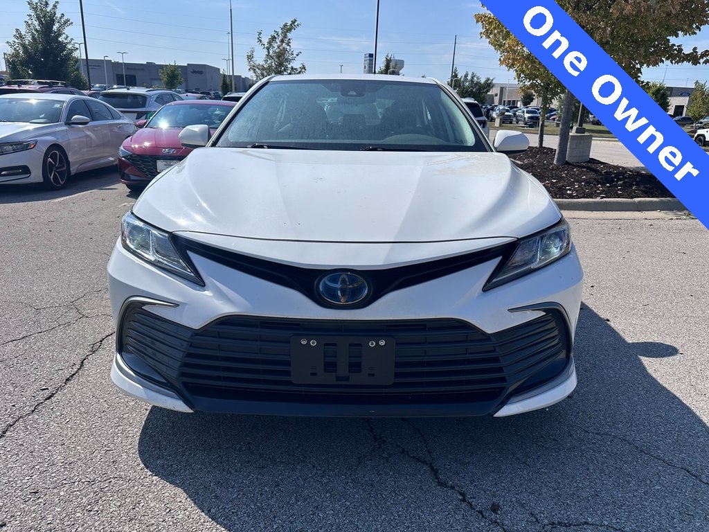 2023 Toyota Camry Hybrid LE photo 2