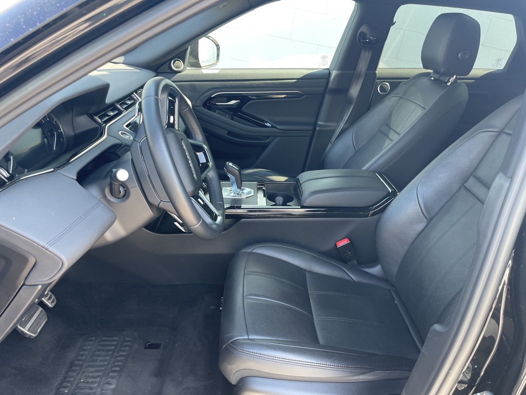 2023 Land Rover Range Rover Evoque R-Dynamic SE photo 4