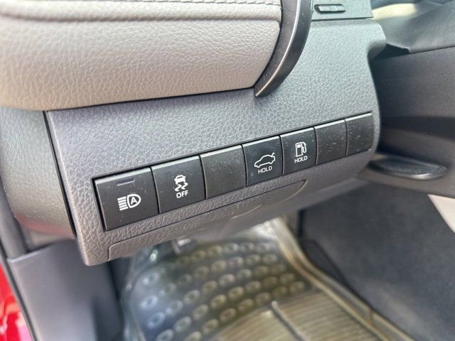 2019 Toyota Camry SE photo 7