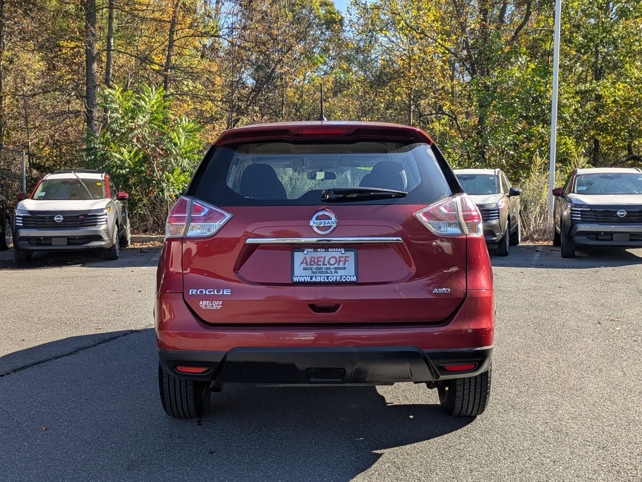 2016 Nissan Rogue S photo 4