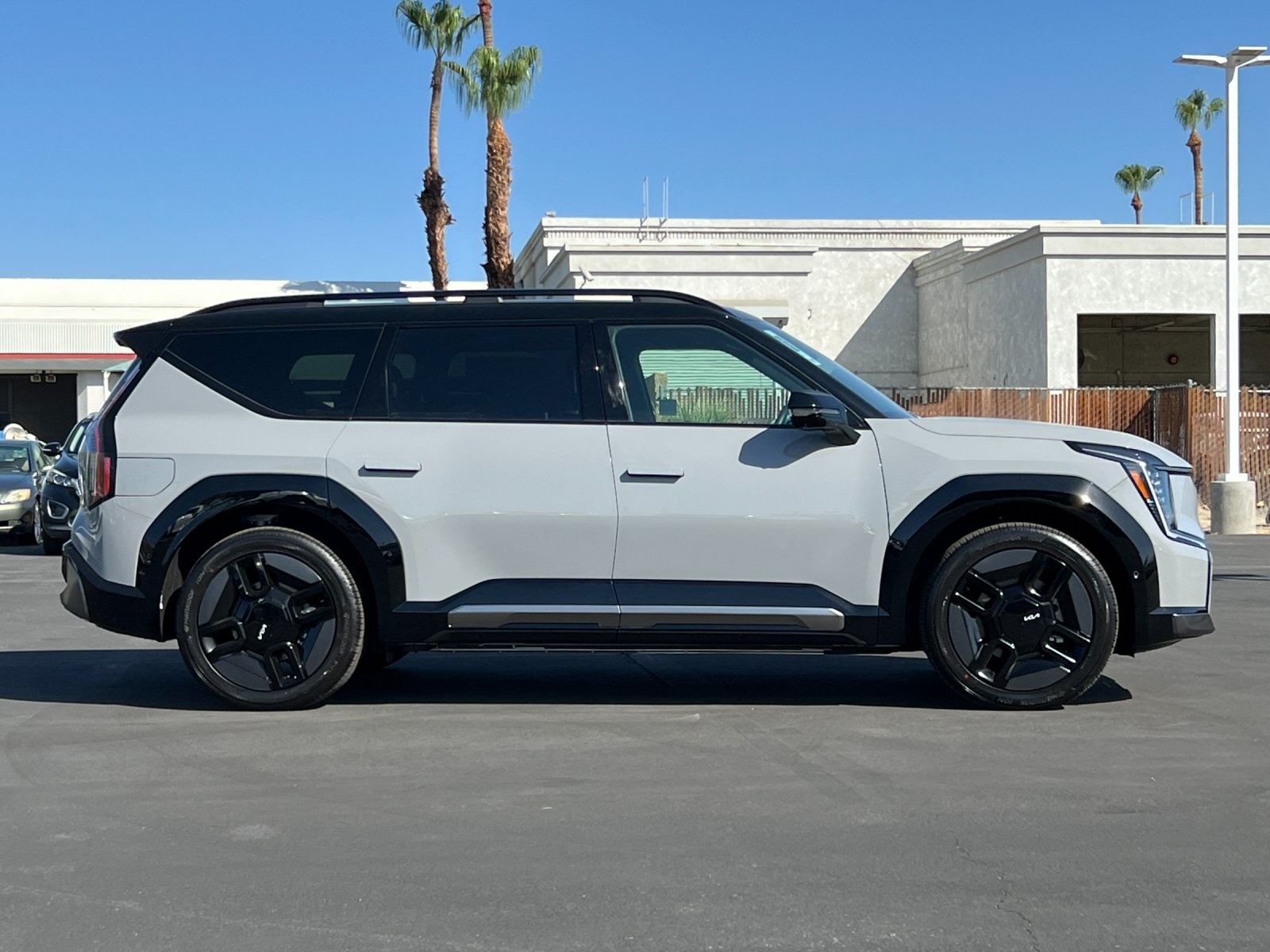2026 Kia EV9 GT-Line AWD photo 2