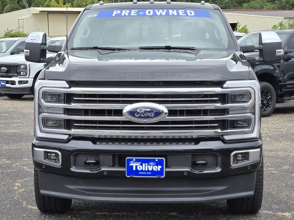 2025 Ford F-250 Platinum photo 3