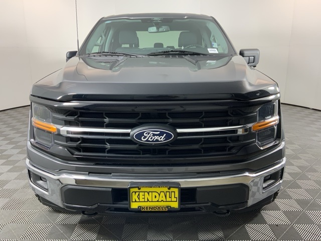 2024 Ford F-150 XLT photo 2