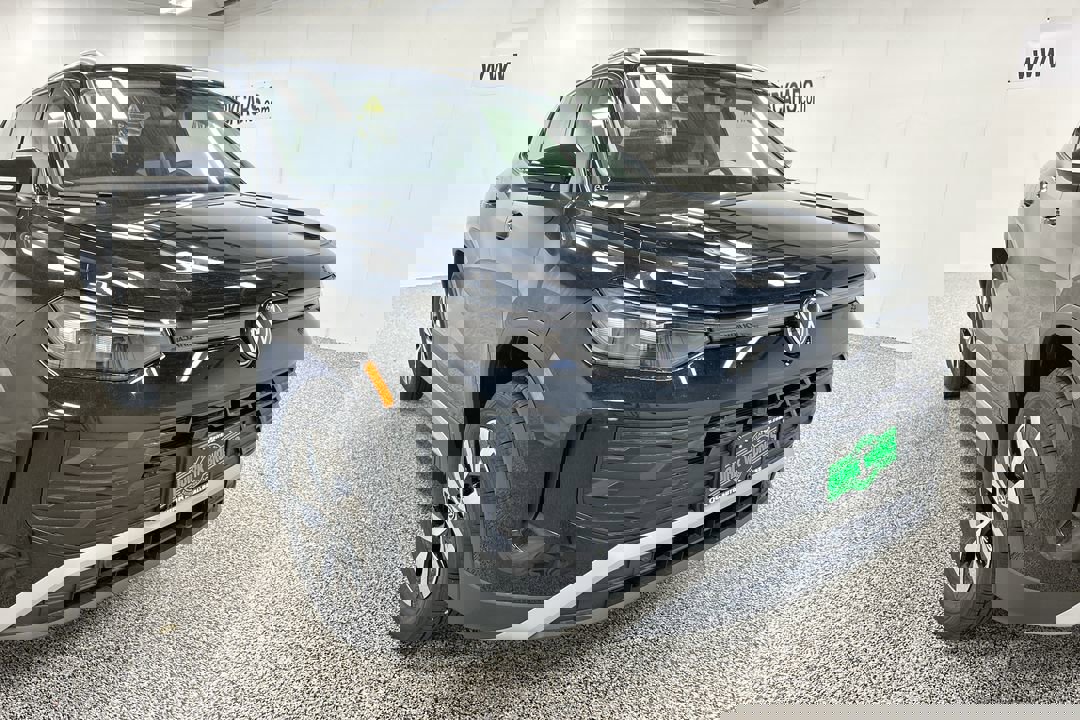 2025 Volkswagen Tiguan S's photo