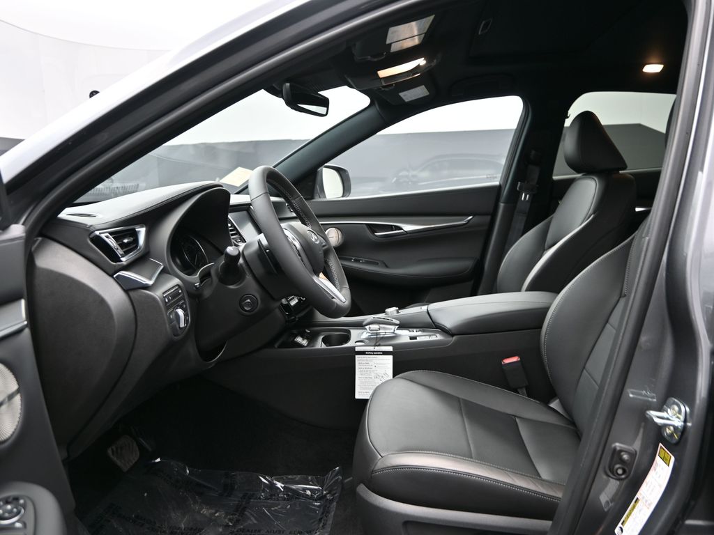 2025 Infiniti QX55 Essential photo 13
