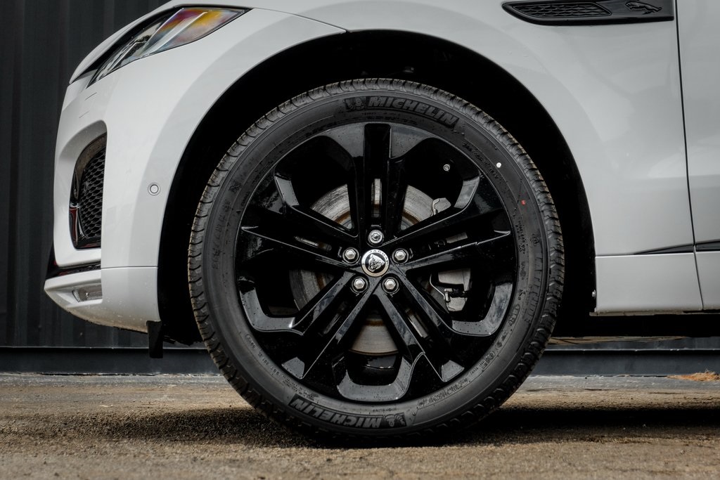 2026 Jaguar F-PACE P400 R-Dynamic S photo 4