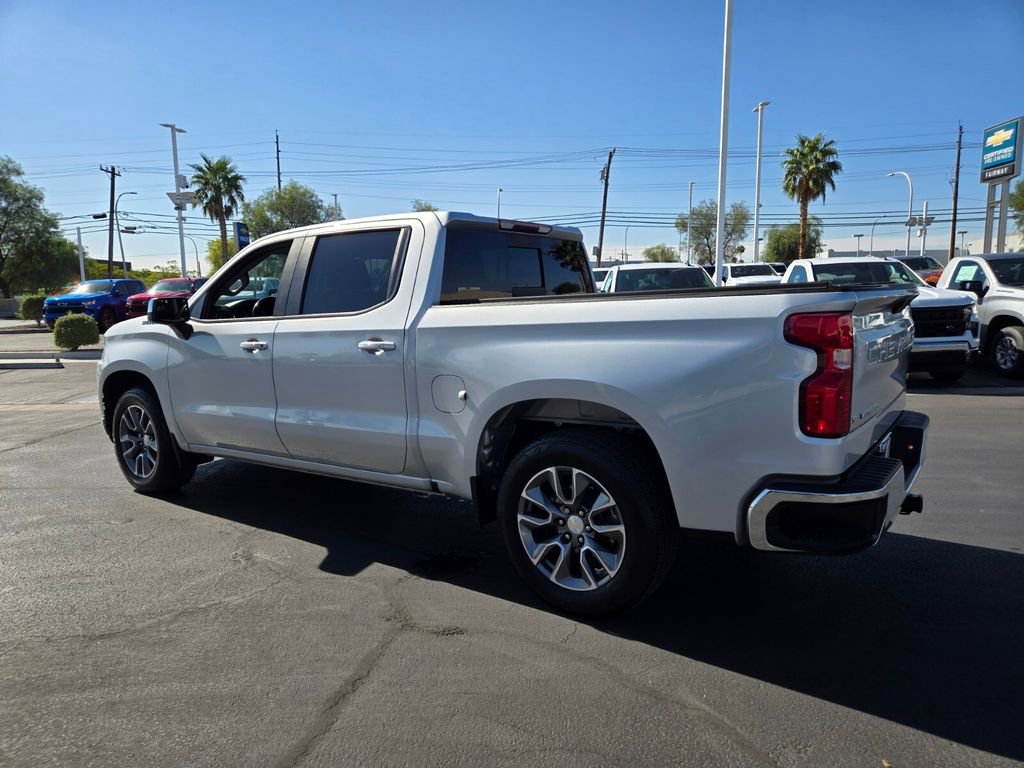 2019 Chevrolet Silverado 1500 LT photo 4