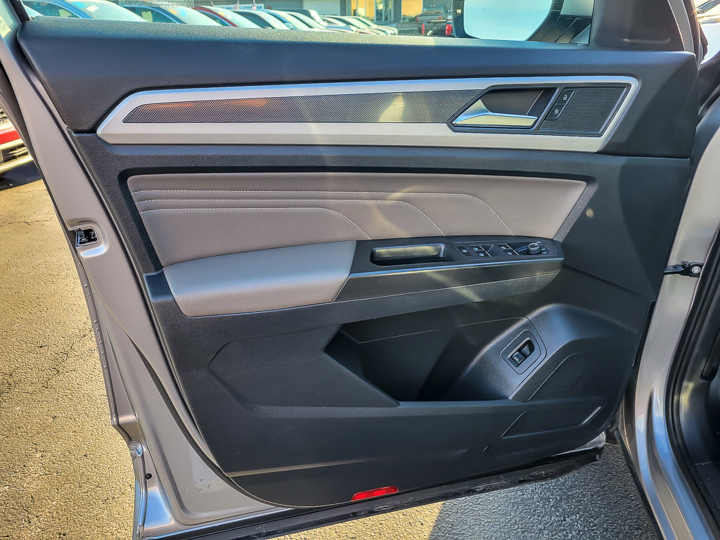 2022 VOLKSWAGEN ATLAS CROSS SPORT - Image 19