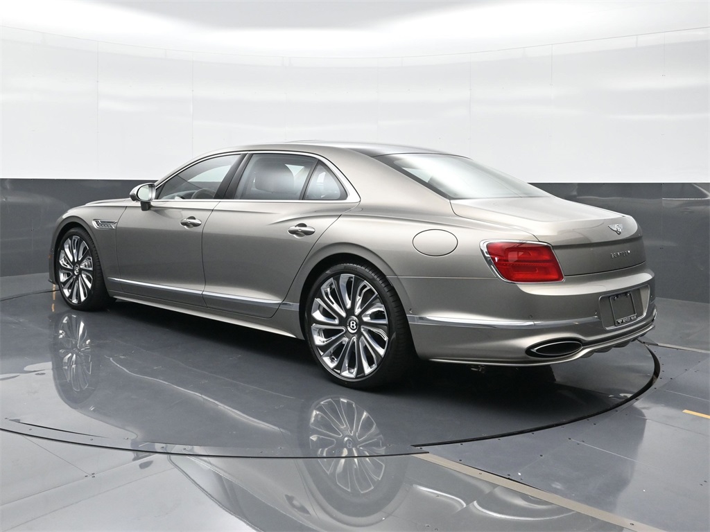2025 Bentley Flying Spur Speed photo 3