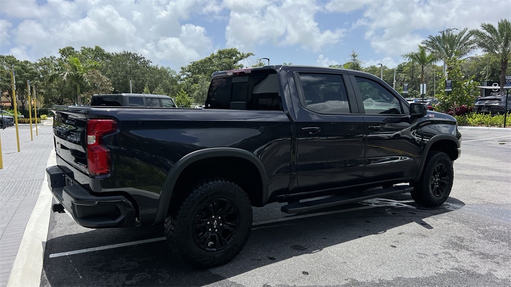 2024 Chevrolet Silverado 1500 ZR2 photo 3