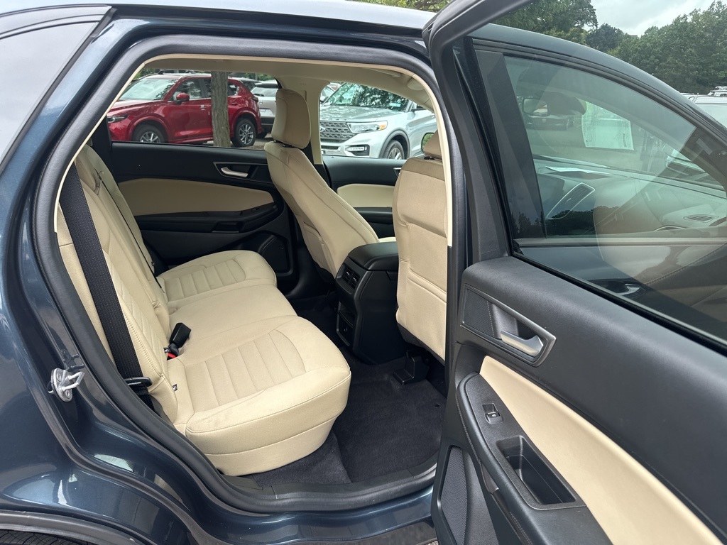 2024 Ford Edge SE photo 18