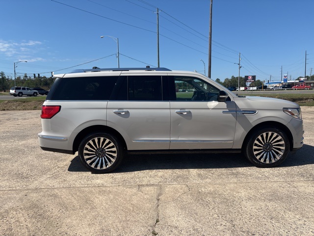 2019 Lincoln Navigator Reserve's photo
