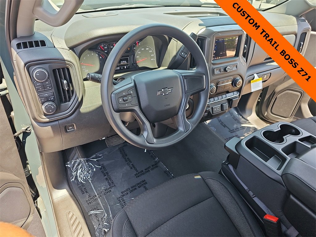 2025 Chevrolet Silverado 1500 Custom Trail Boss photo 15