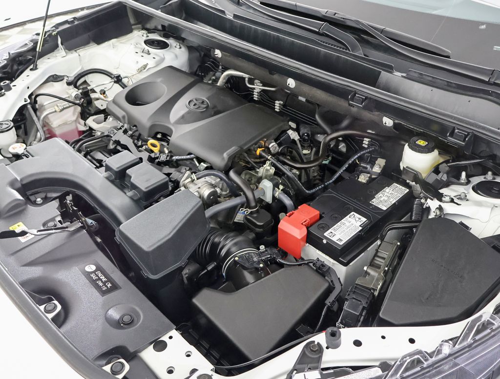 2023 Toyota RAV4 XLE photo 18